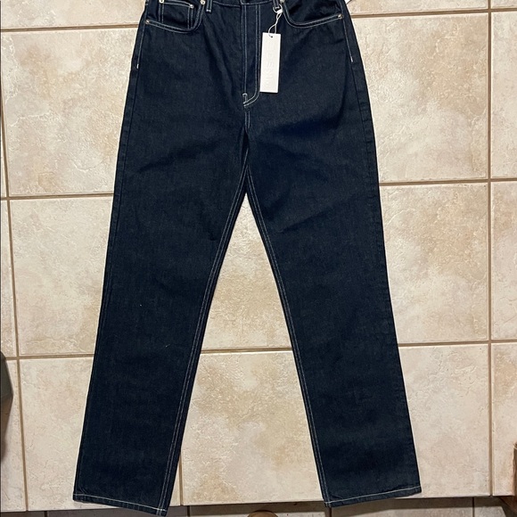 EB Denim High Rise Straight Jeans in Midnight
Sz 28 - Picture 3 of 11